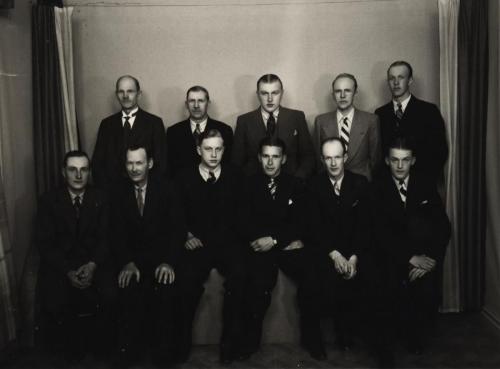 1939 Niss Oskar 30år_25 Gruppbild av anställda vid fabriken